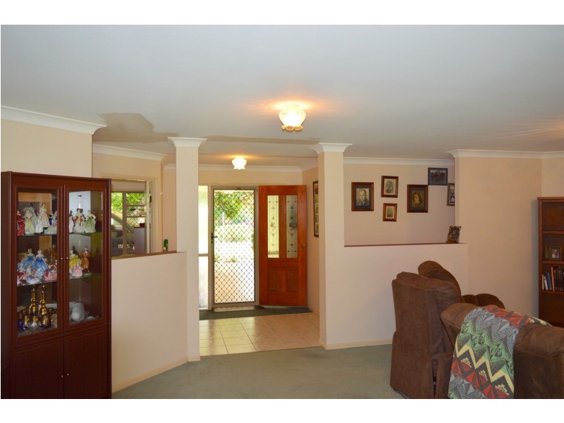 8 Grandview Road, Balmoral Ridge QLD 4552