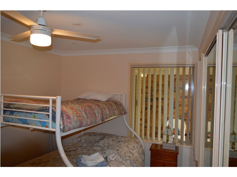 8 Grandview Road, Balmoral Ridge QLD 4552