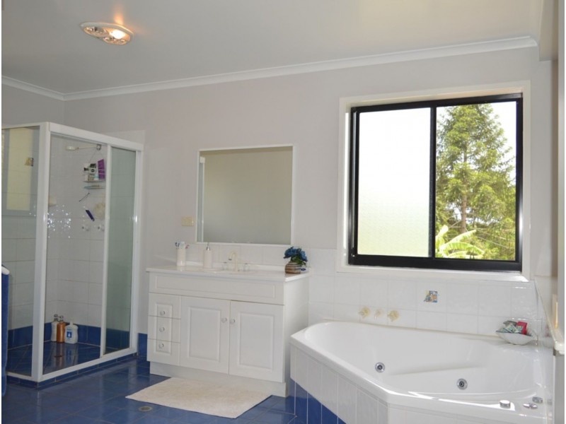 62 Tallowwood Street, Maleny QLD 4552