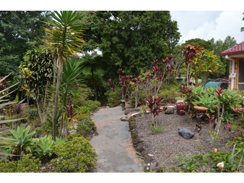 2-4 Glover Court, Montville QLD 4560