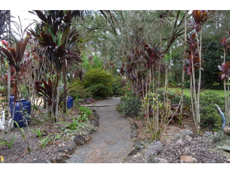 2-4 Glover Court, Montville QLD 4560