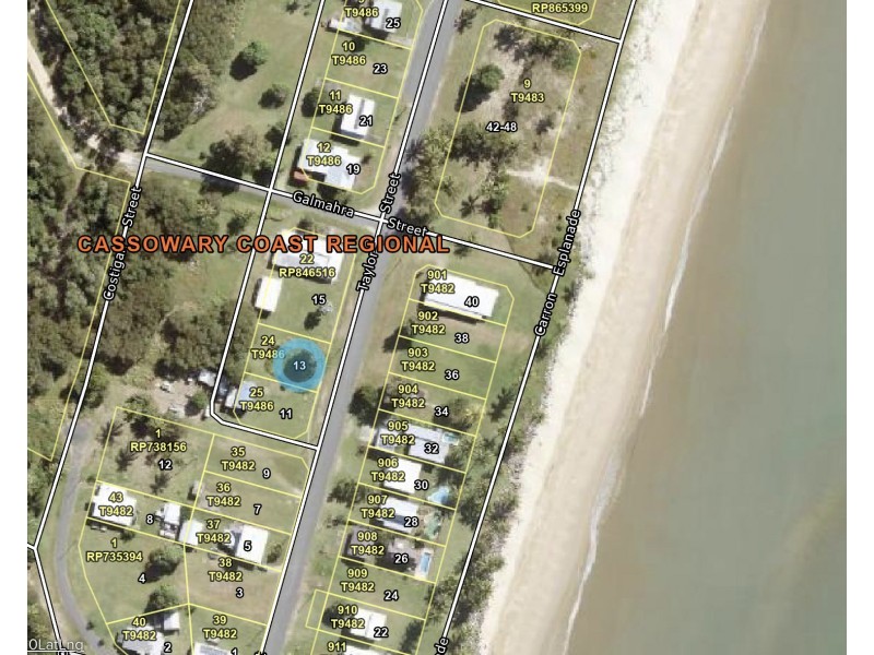 13 Taylor Street, Tully Heads QLD 4854