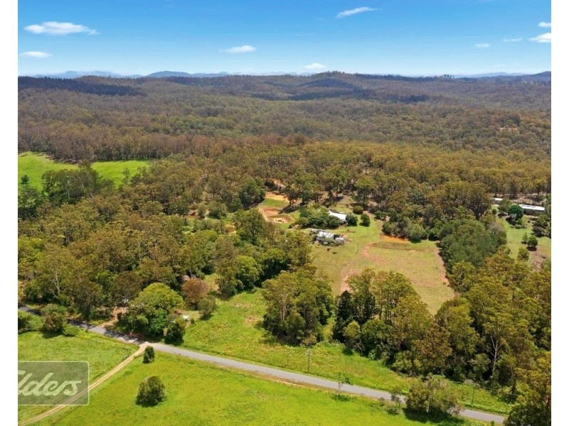 20 Kenins Road, Downsfield QLD 4570