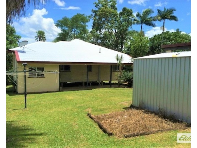 14 Edward Street, Tully QLD 4854
