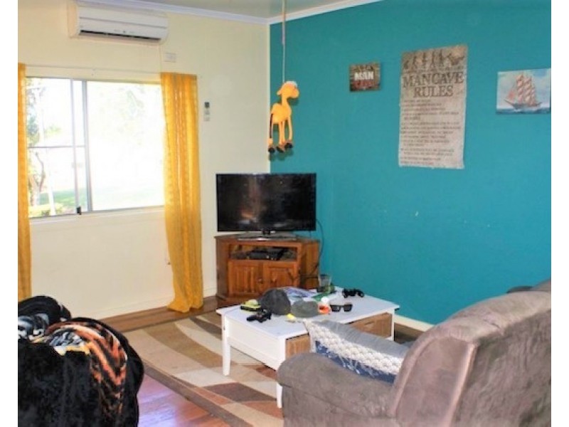 14 Edward Street, Tully QLD 4854