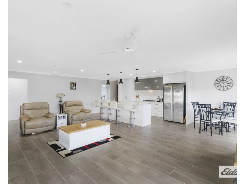 18  Majestic Place, Jones Hill QLD 4570