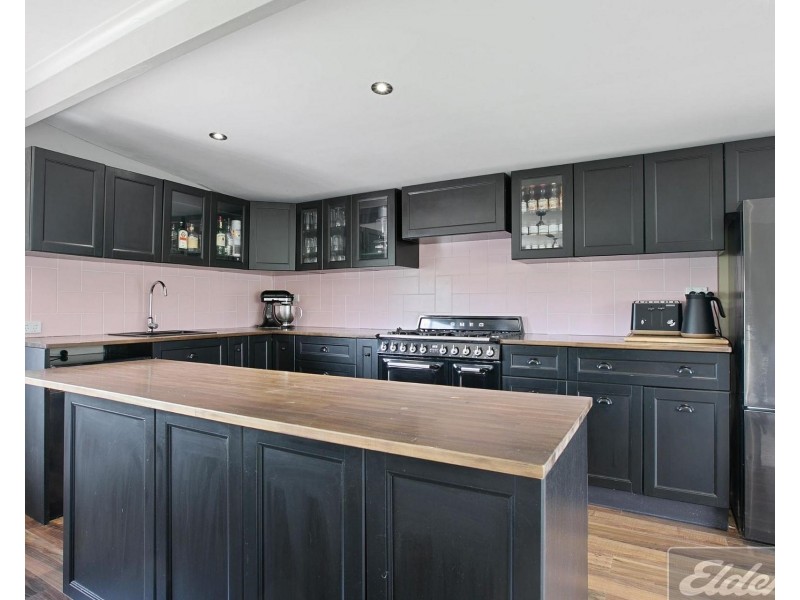 8 Andrew Road, Woolooga QLD 4570