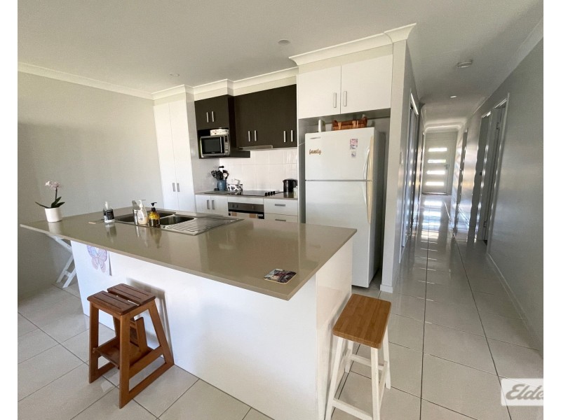 2/8 Bond Drive, Southside QLD 4570
