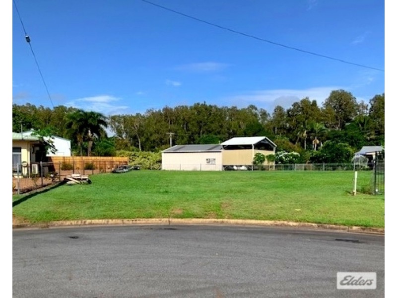 21 Casuarina Street, Tully Heads QLD 4854