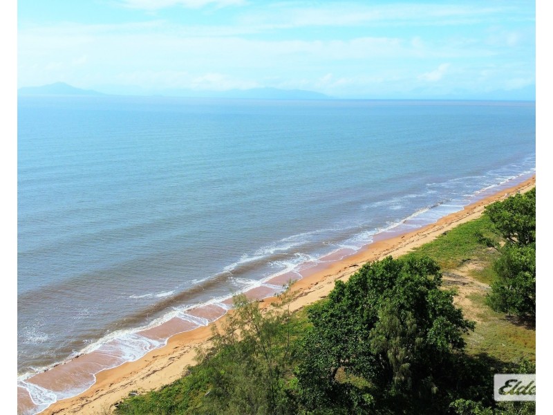 21 Casuarina Street, Tully Heads QLD 4854