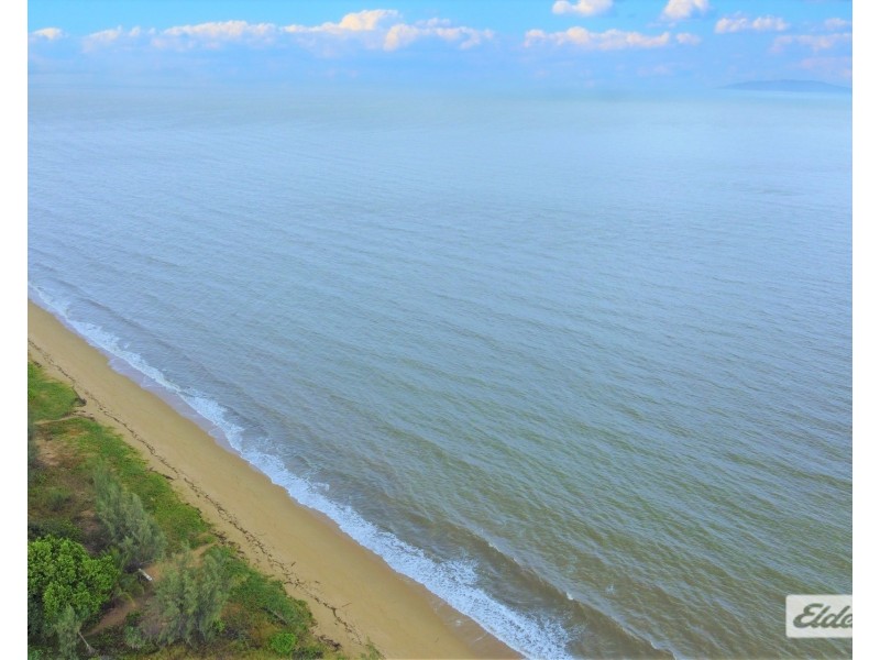 117 Taylor Street, Tully Heads QLD 4854