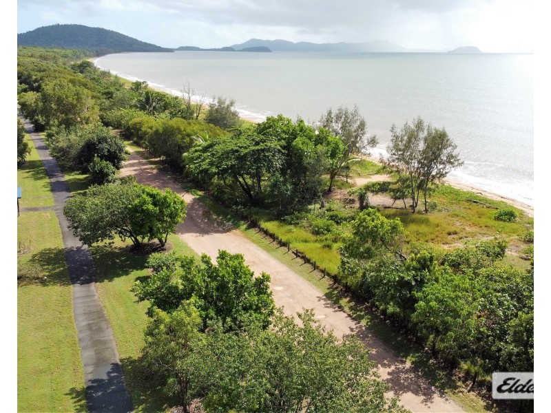 117 Taylor Street, Tully Heads QLD 4854
