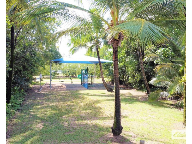 117 Taylor Street, Tully Heads QLD 4854