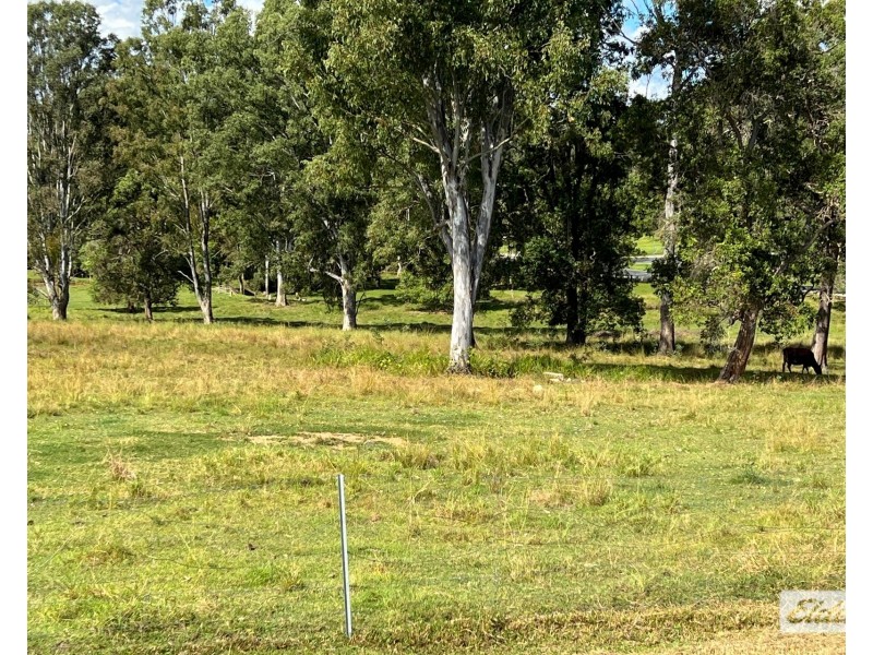 12 Farmer Court, Southside QLD 4570