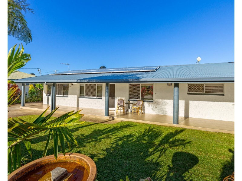 13 Andrews Street, Kurrimine Beach QLD 4871