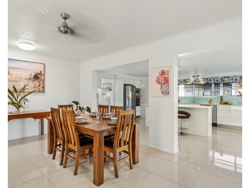 13 Andrews Street, Kurrimine Beach QLD 4871