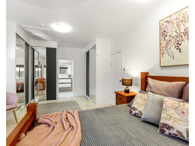 13 Andrews Street, Kurrimine Beach QLD 4871
