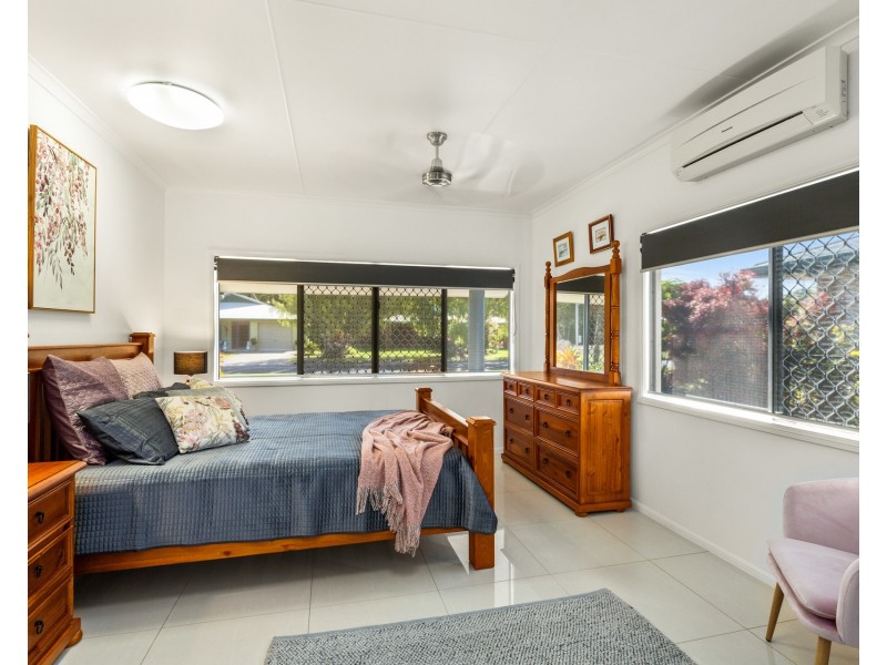 13 Andrews Street, Kurrimine Beach QLD 4871