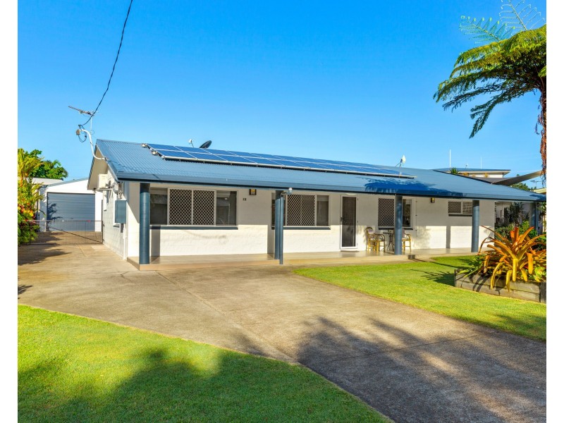 13 Andrews Street, Kurrimine Beach QLD 4871