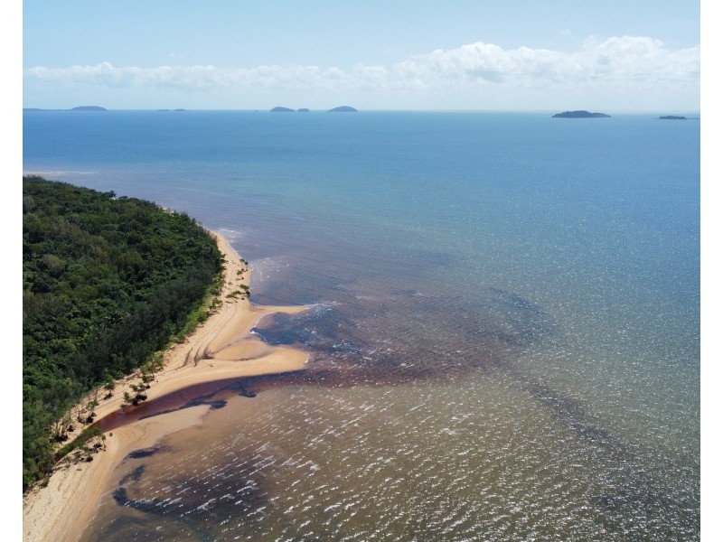 13 Andrews Street, Kurrimine Beach QLD 4871