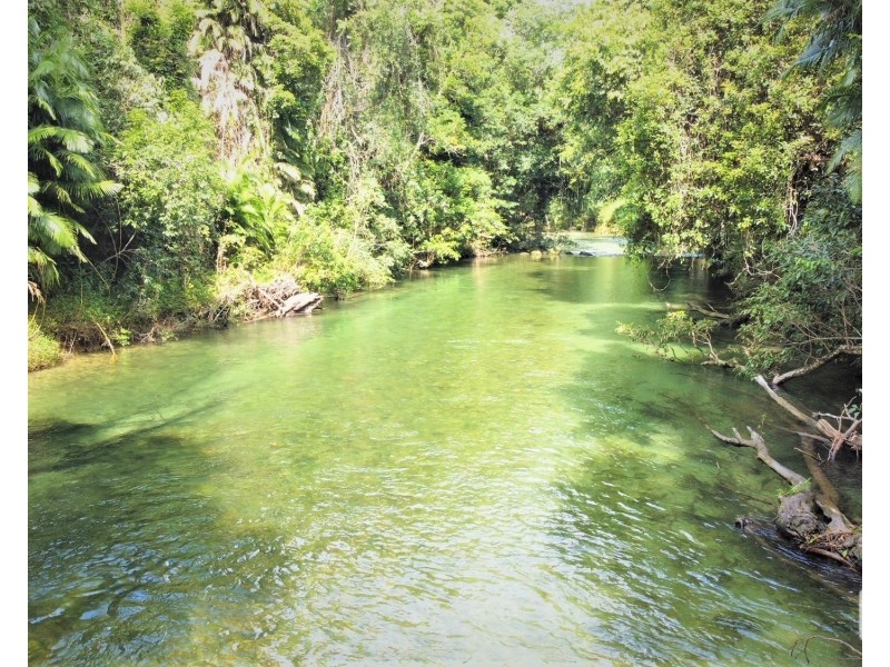 33 Thomas Court, Bulgun QLD 4854