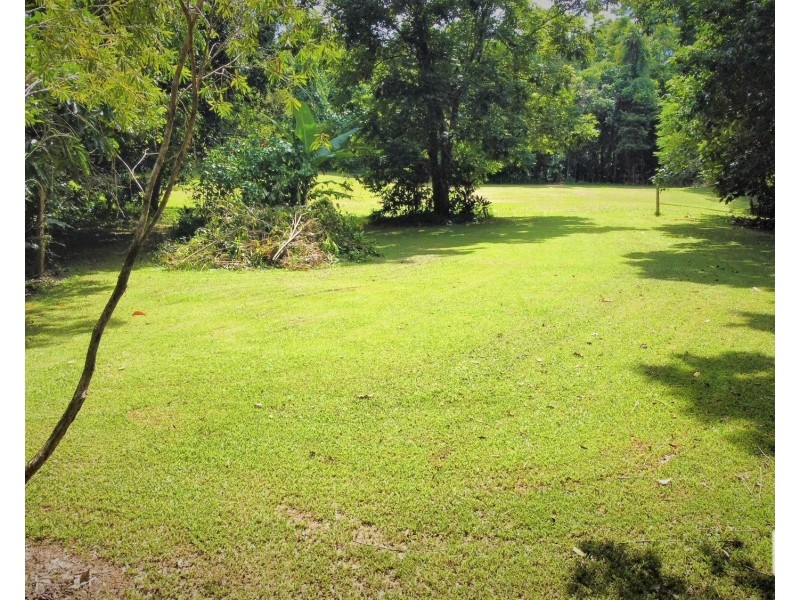 33 Thomas Court, Bulgun QLD 4854