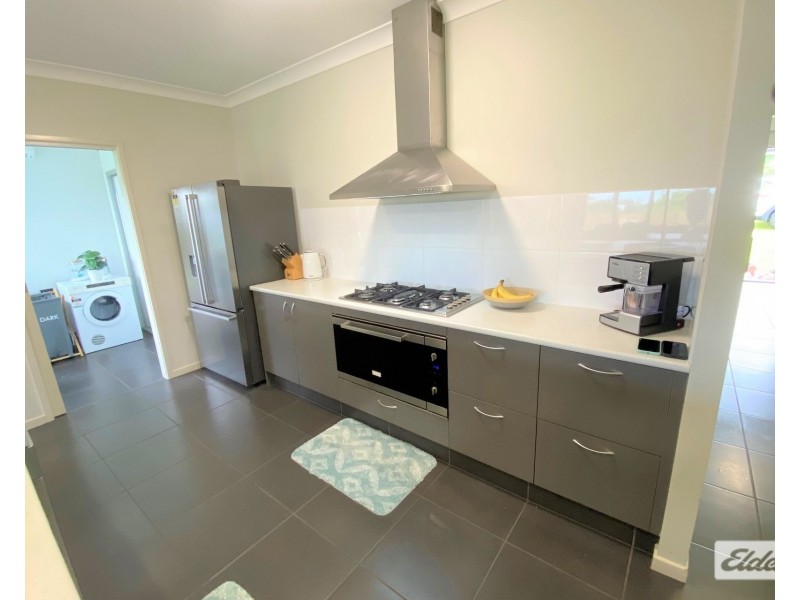 10 Rise Crescent, Mission Beach QLD 4852