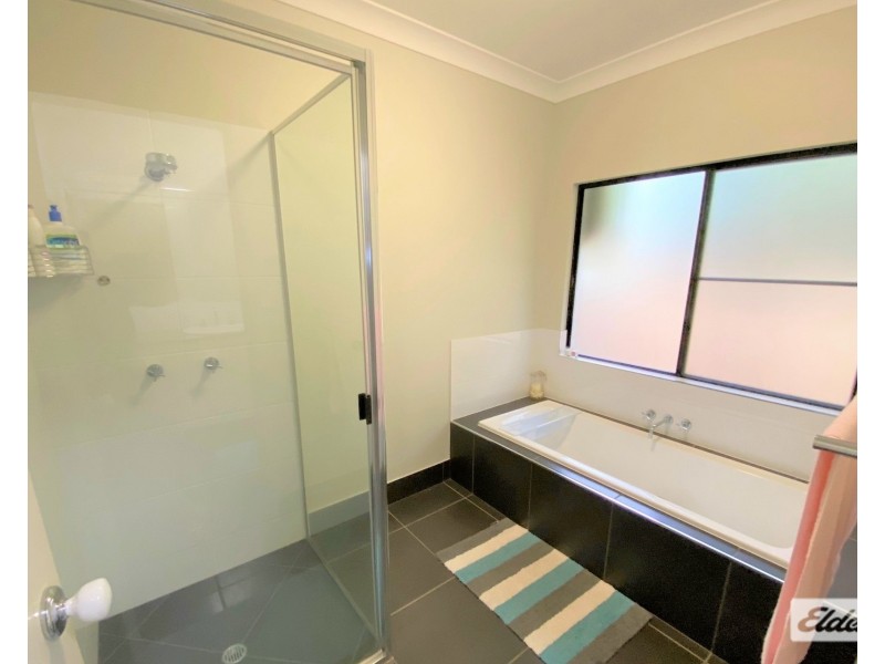 10 Rise Crescent, Mission Beach QLD 4852