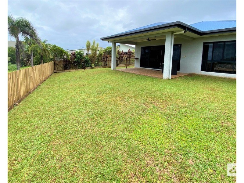 10 Rise Crescent, Mission Beach QLD 4852