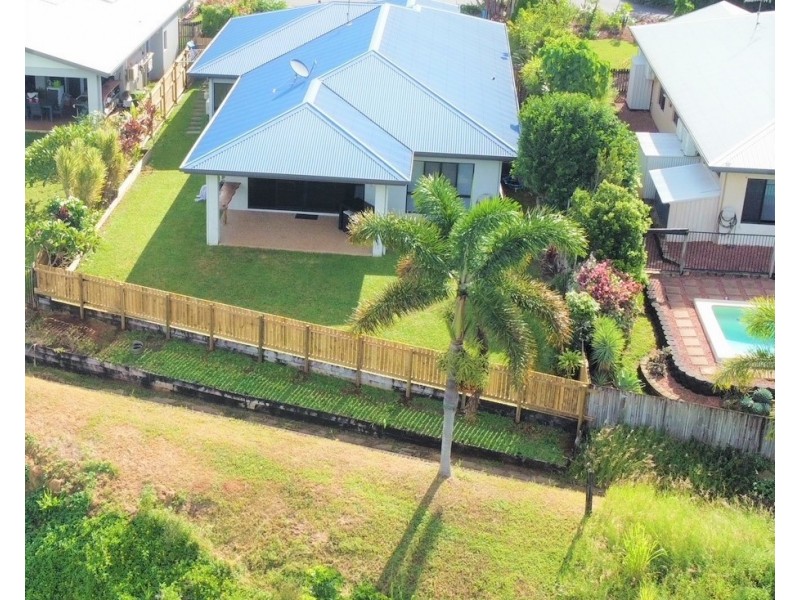 10 Rise Crescent, Mission Beach QLD 4852