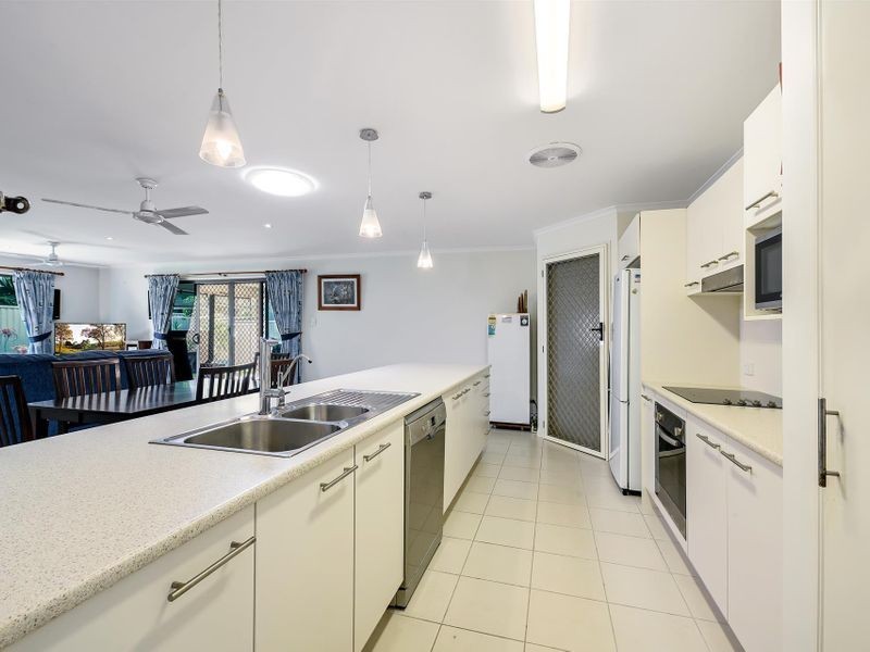 6 Crows Ash Place, Kuluin QLD 4558