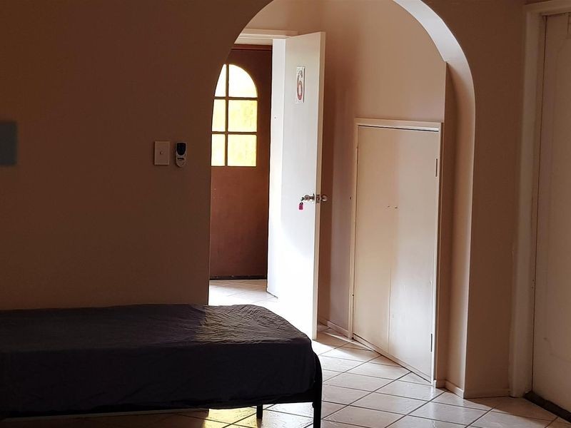 6/2 Balyarta Crescent, Mooloolaba QLD 4557