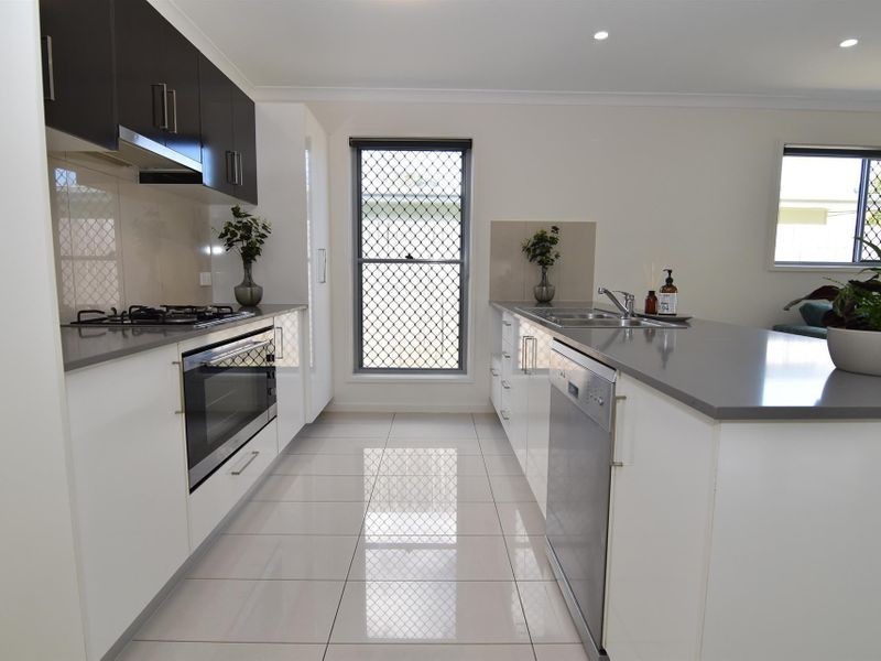 69 Wilderness Circuit, Little Mountain QLD 4551