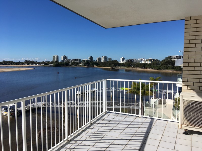 5/32 Duporth Avenue, Maroochydore QLD 4558