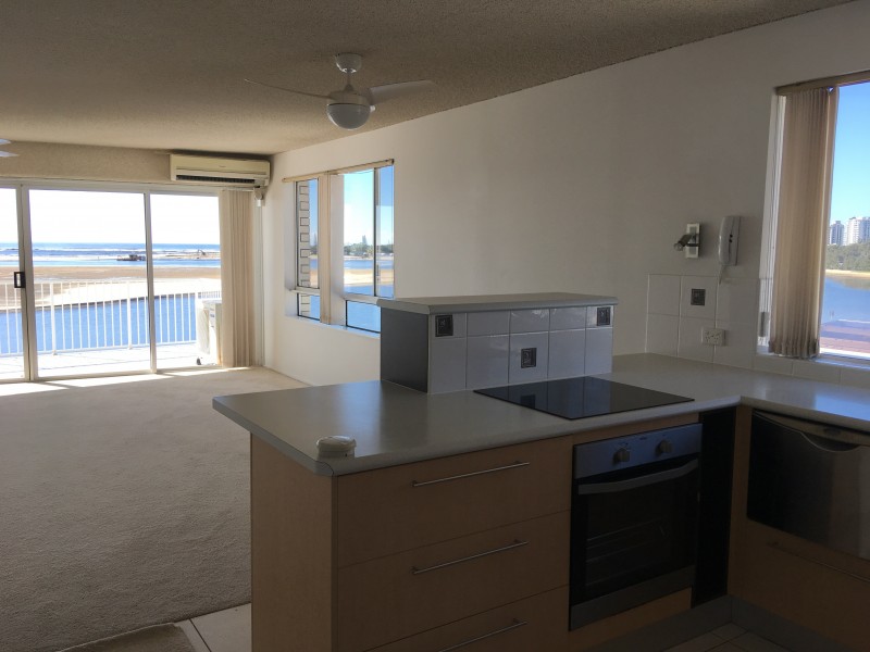 5/32 Duporth Avenue, Maroochydore QLD 4558