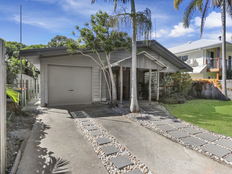 12 Warran Road, Yaroomba QLD 4573