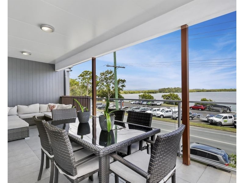 1/327 Bradman Avenue, Maroochydore QLD 4558