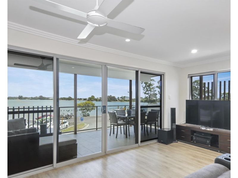 1/327 Bradman Avenue, Maroochydore QLD 4558