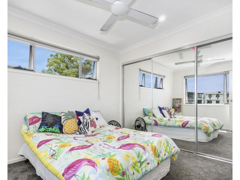 1/327 Bradman Avenue, Maroochydore QLD 4558