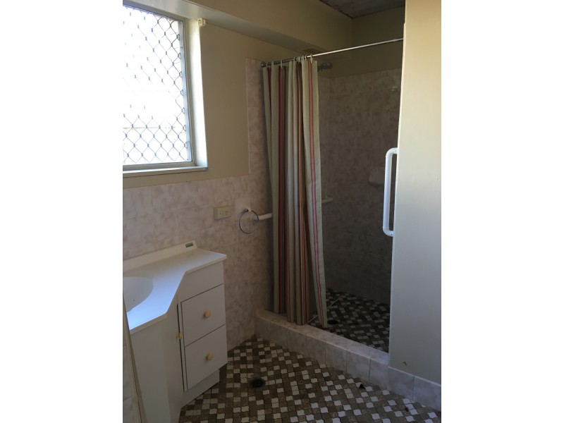 3/2 Allamanda Avenue, Buderim QLD 4556