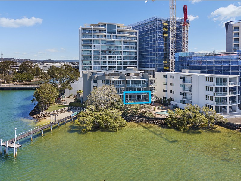 3/2 Duporth Avenue, Maroochydore QLD 4558