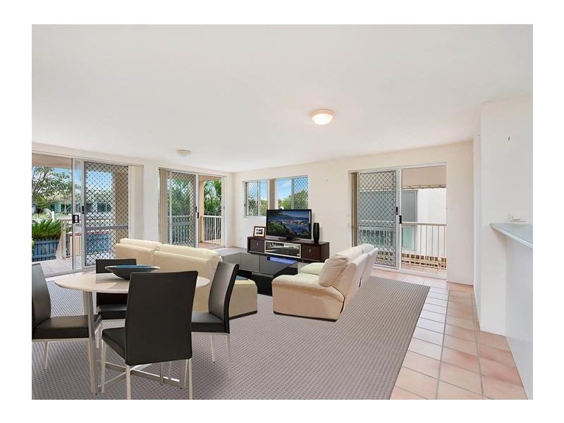 1/15 Bindaree Crescent, Mooloolaba QLD 4557