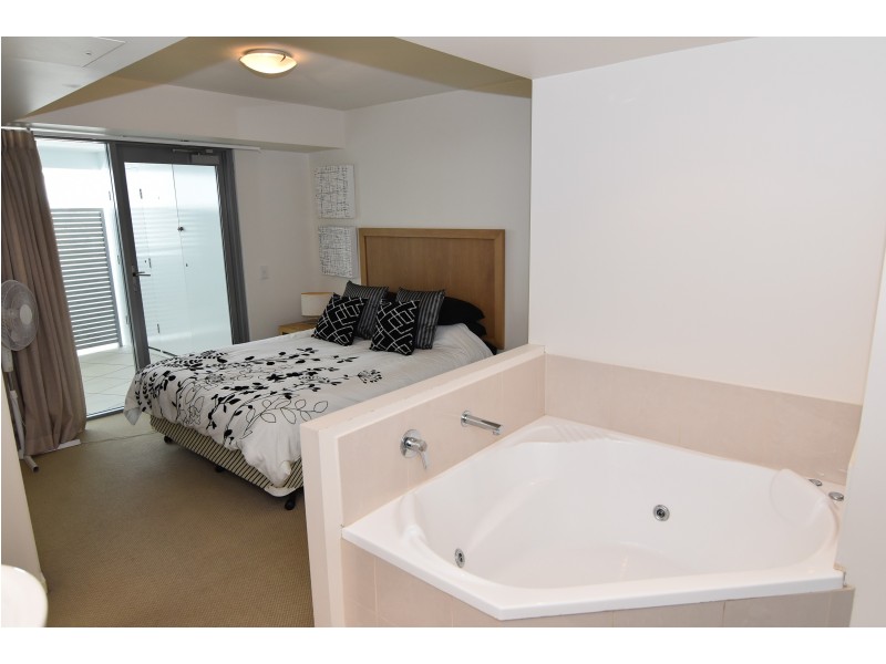 304/19 First Avenue, Mooloolaba QLD 4557