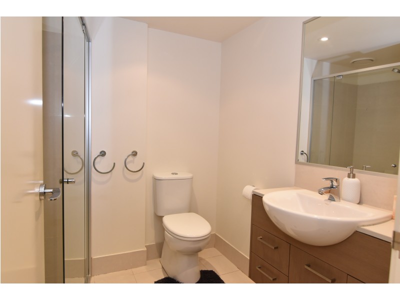 304/19 First Avenue, Mooloolaba QLD 4557