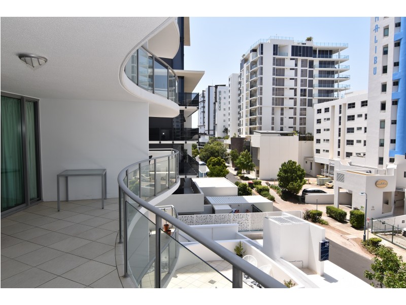 304/19 First Avenue, Mooloolaba QLD 4557