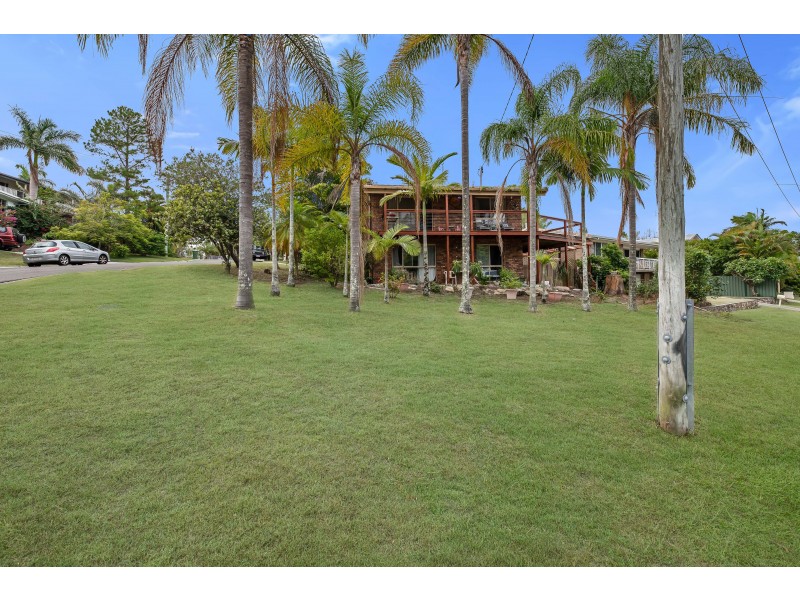 21 Woonum Road, Alexandra Headland QLD 4572