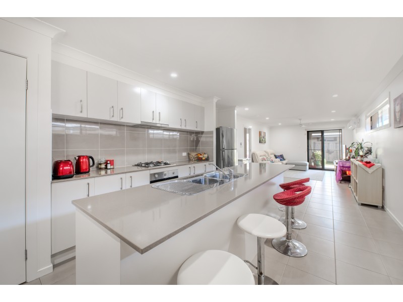 86 Haslewood Crescent, Meridan Plains QLD 4551