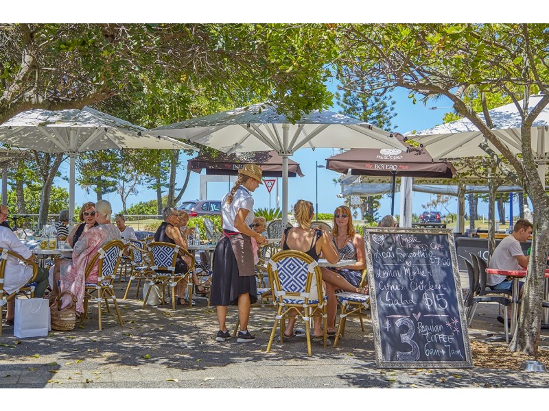 1/6 William Street, Alexandra Headland QLD 4572