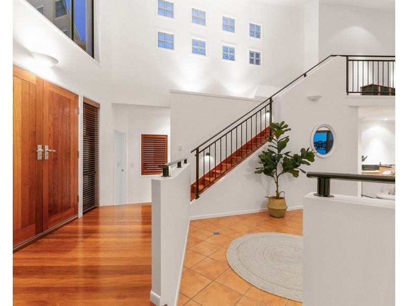 98 Sunbird Chase, Parrearra QLD 4575