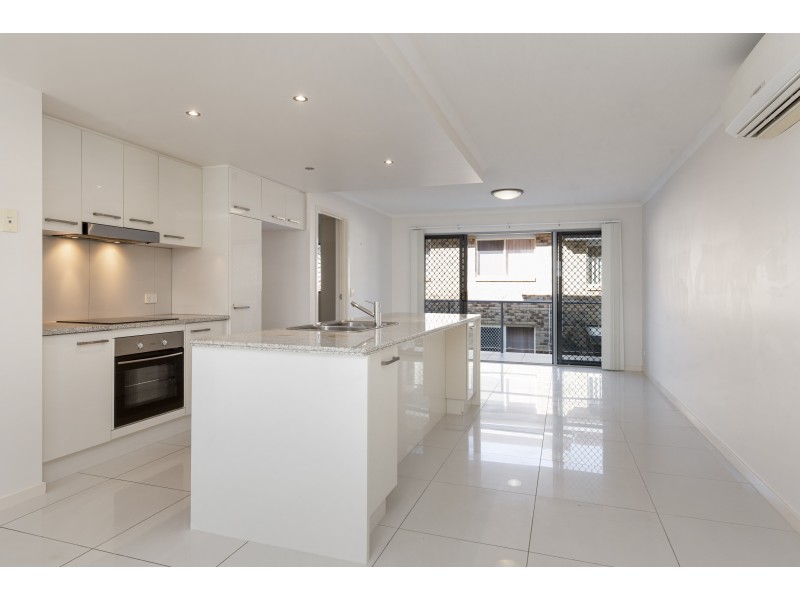 55/40 Primary School Court, Maroochydore QLD 4558